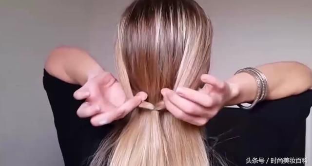 发型设计自己就可以完成的唯美盘发，3分钟搞定