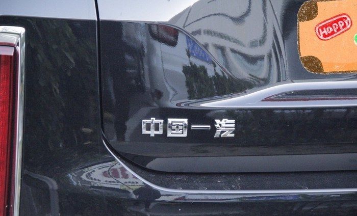  『随时』陪老婆逛街是我义不容辞的责任，和奔腾T99随时待命中