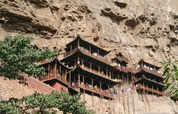 一个比少林寺还悠久的寺庙，曾因挖煤被破坏，如今降价吸引游客