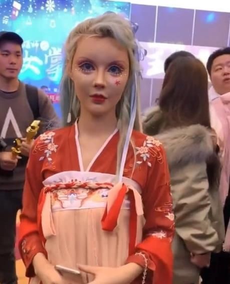 拔刀■“汉服”谁穿谁好看?当迪丽拉穿在身上的那一刻,网友:拔刀吧!