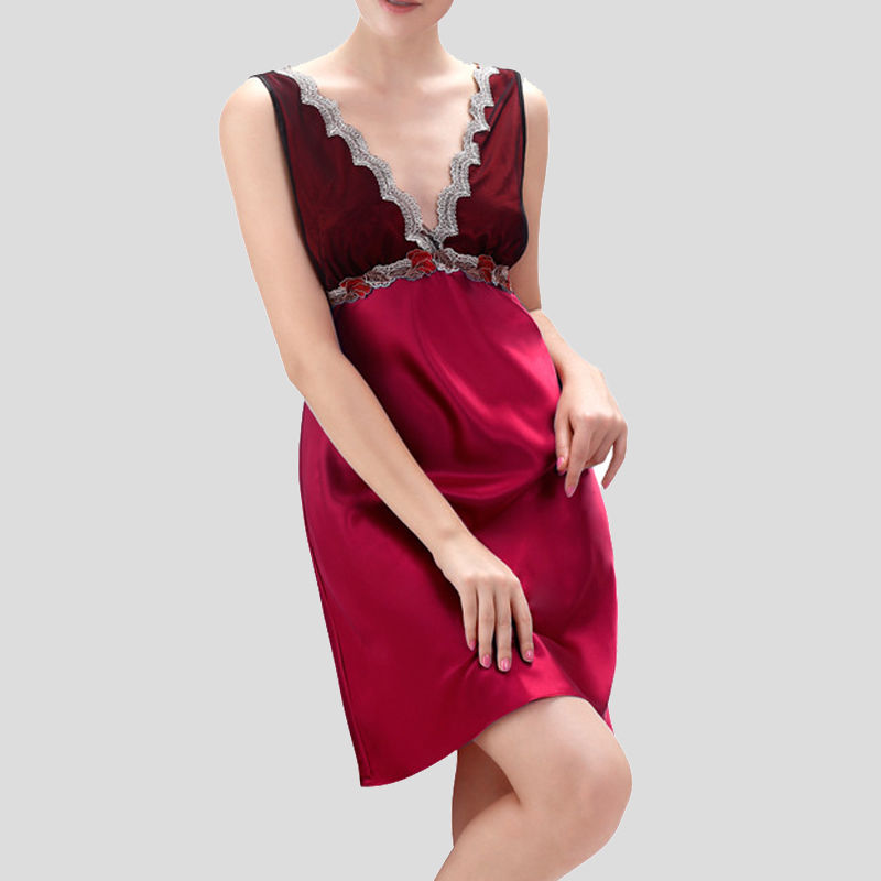 牛，大开眼界!现在的女人真敢穿!这睡衣若隐若现真迷人