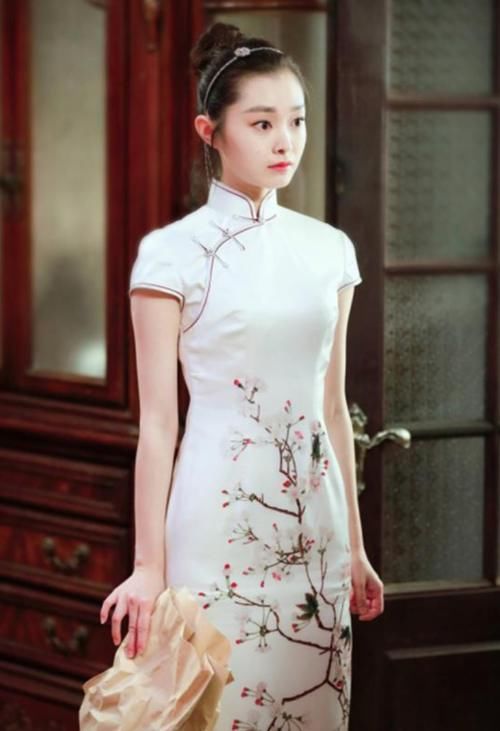 『女人』为什么有的女人穿旗袍很好看?身上符合这3种特征,就能美到极致