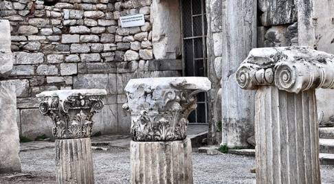 古罗马“坐便式”男厕火了，比亚洲蹲还舒服，世界闻名不是虚的