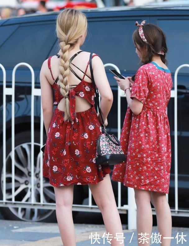 「最美」街拍姐姐们的背影真好看,以你的品味,哪枚最美