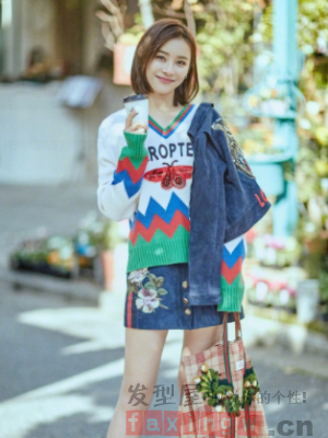 夏季街头风女生休闲及肩发 一起流浪去寻找心中的橄榄树