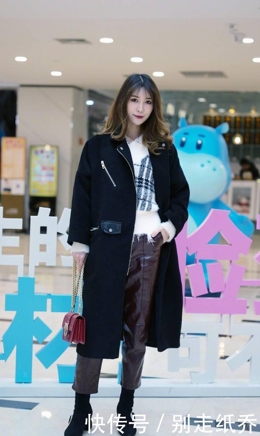 「位美女」街拍:小姐姐妆容和穿搭都非常精致,戴着墨镜特别有气质