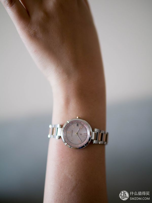 日本之行购入CITIZEN 西铁城 女款光动能电波表 开箱