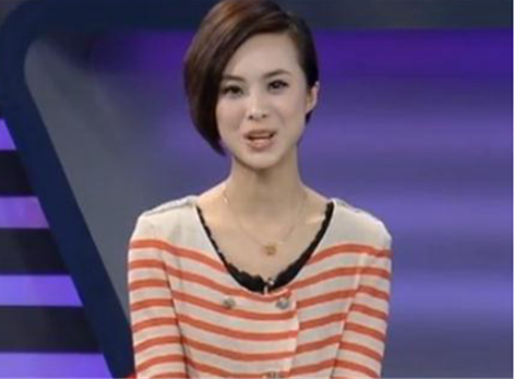 45岁主持人程雷与小18岁娇妻的幸福近照,妻子