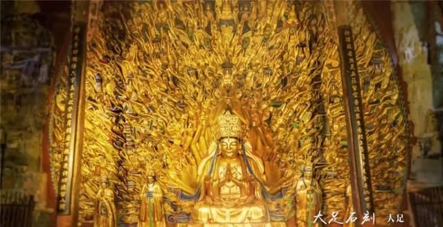 重庆彻底火了！又拿全国第一，网红城市当之无愧！