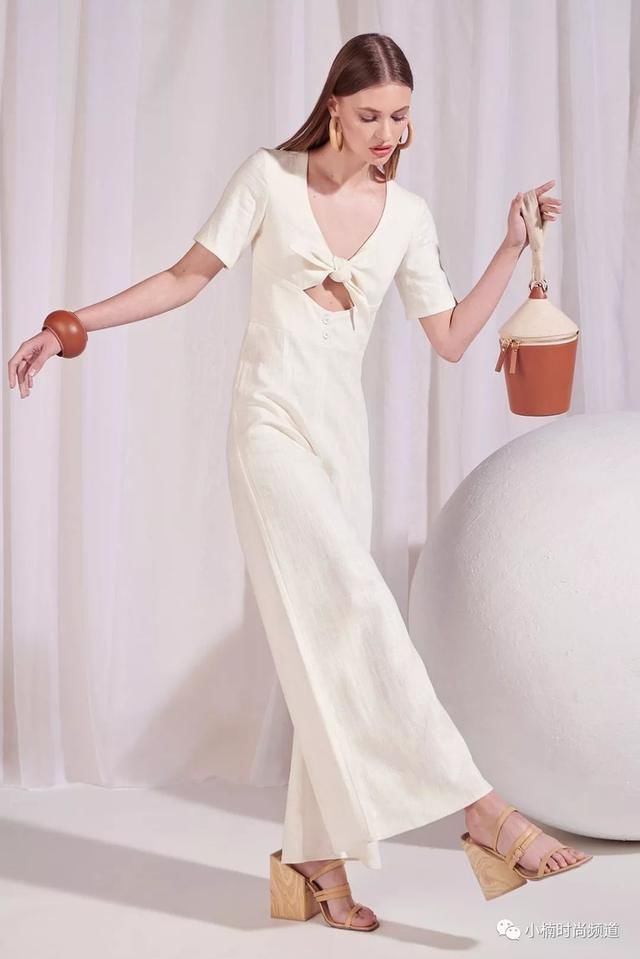 以简约复古风走红：加州品牌Staud，手袋到服装都想让人打包带走