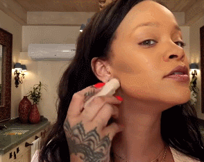 同时撞脸倪妮蕾哈娜是什么感受?而且这位刘柏辛的上扬眼也太撩人