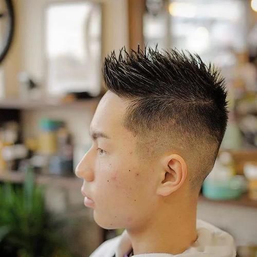  『短发』帅气的男生流行短发，不同造型一样帅气，为你的形象加分