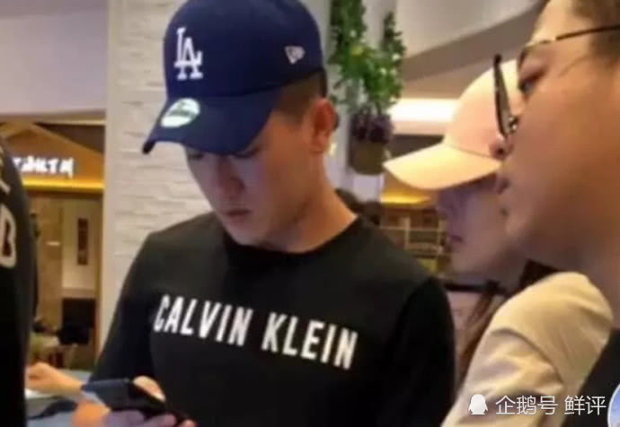 张馨予与何捷被称去国外度蜜月，粉丝怒斥谣言