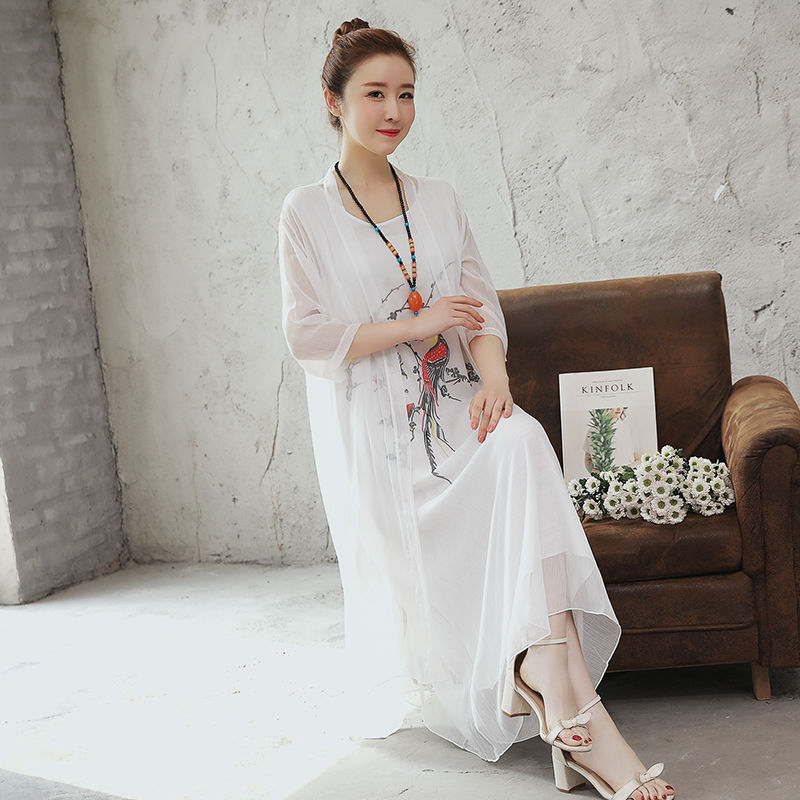 夏天太热女人别戴文胸，热的要命，看韩国女人怎么穿，性感时髦