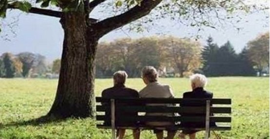 好消息！养老金再次上涨，家里有老人的快来看！