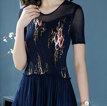 大热的天，建议40-55岁女人尽量多穿裙子，少穿裤子，洋气