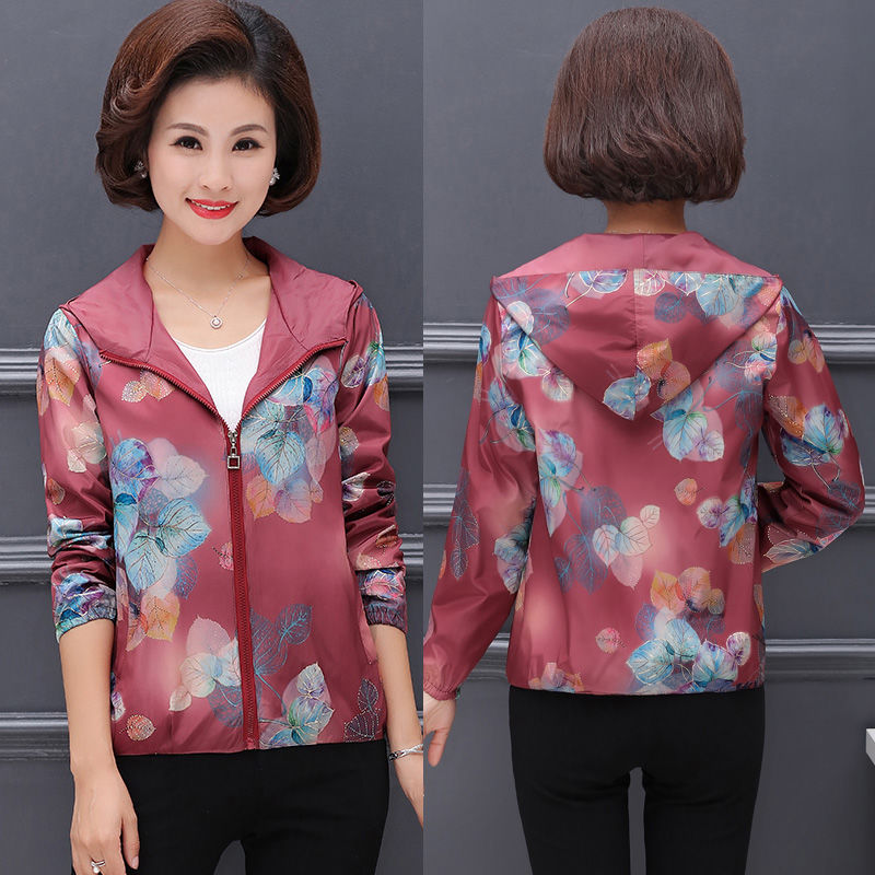 永不过时的中年妈妈装，十足女人味，早秋穿太合适了