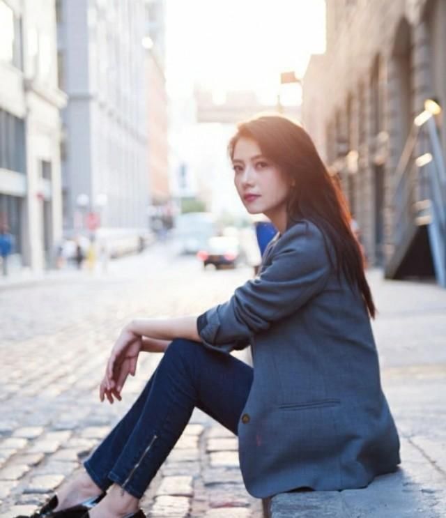 『小脚』修身又显瘦的小脚裤,足以撑起我们整个秋天的穿搭