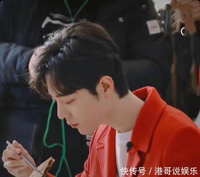 肖战北京春晚发布会全程