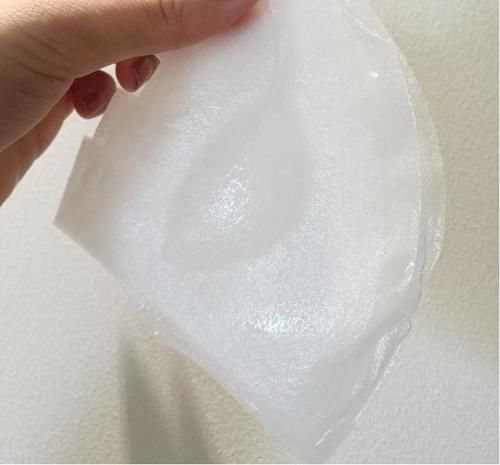  安辰：好用不贵的网红面膜：安辰、补水，佑天兰精华超多，你用过哪个