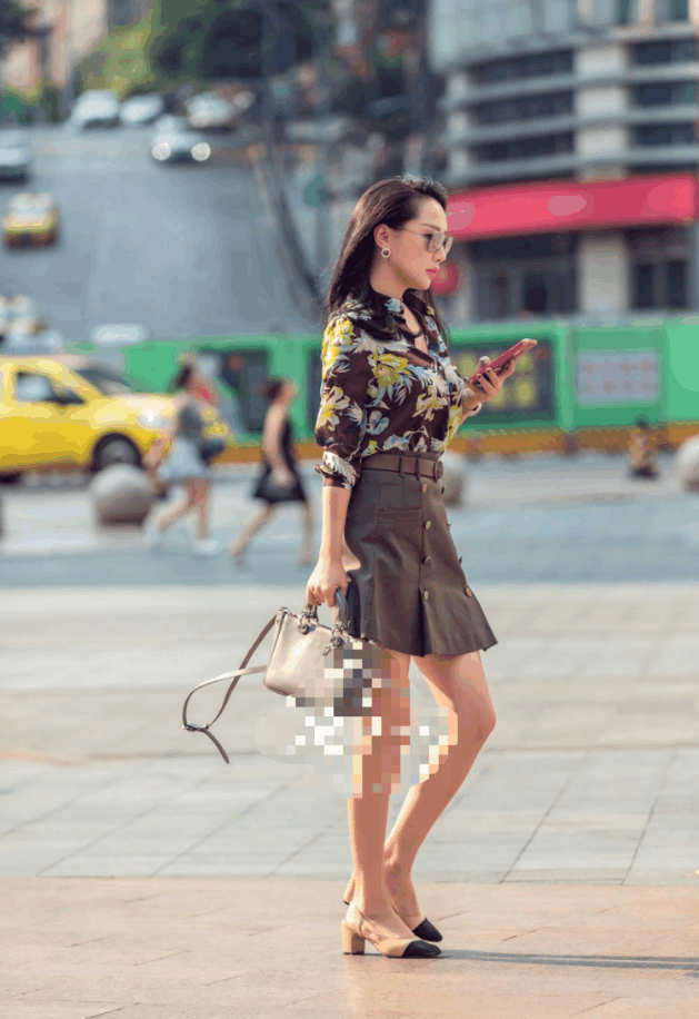 身材不亚于模特, 图四小姐姐诠释女王风范！