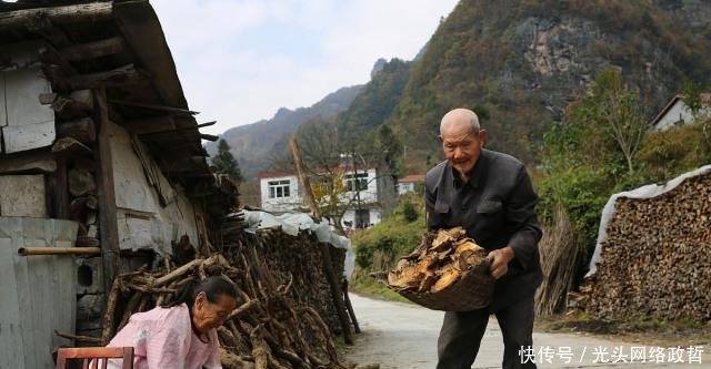  农民|农村新的变化，合村并镇要来了专家农民或将面临3个难题