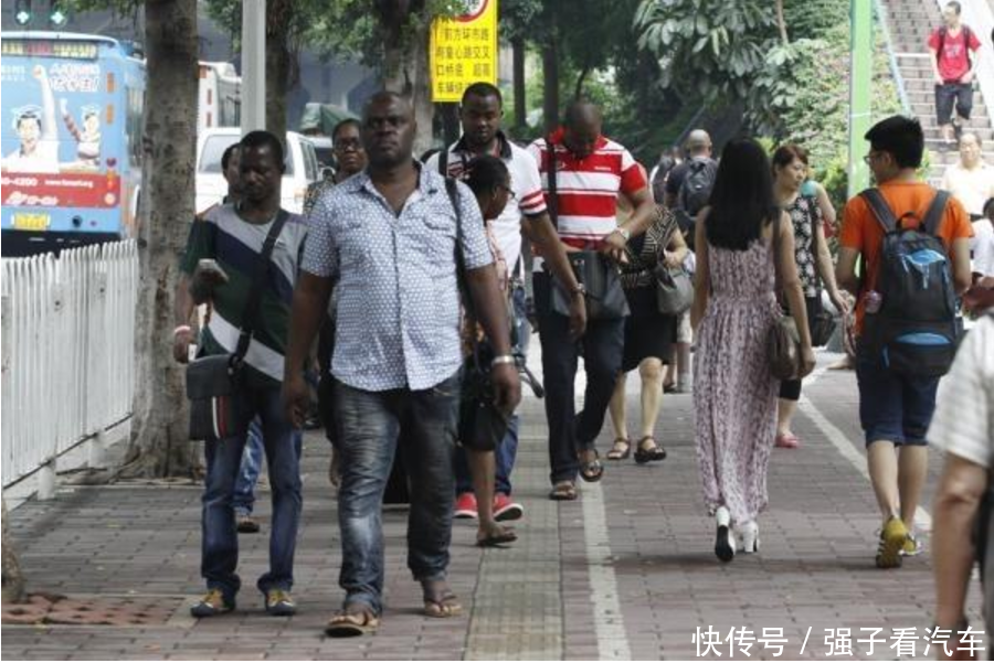 住在广州的黑人，拿什么维持生计？本地人：答案你想得到吗