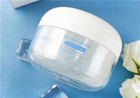 片状面膜贴腻了?不如看看这些涂抹式面膜，一样给你水嫩娇美!