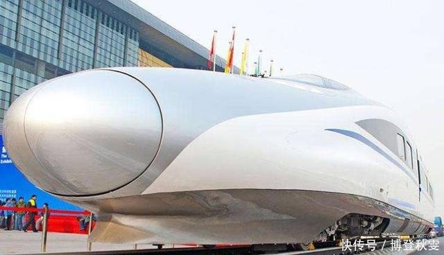  明年@国家在建一条“第二通道”高铁，经过3省，设置30站，明年