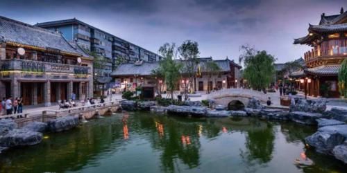 一座适合穷游的城市，一碗面才6块钱，主要是很多景点是免费开放