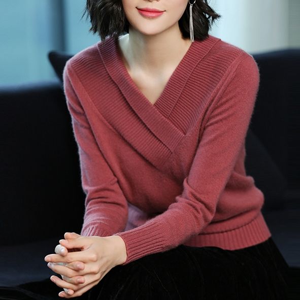 难怪，老婆把毛衣扔了，刚上新针织衫，搭配小脚裤，想不嫩都难啊