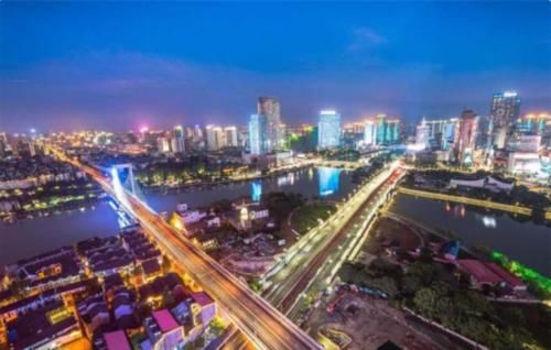  「gdp」最低调省份，18年GDP达5万亿，超越山东成我国三大经济强