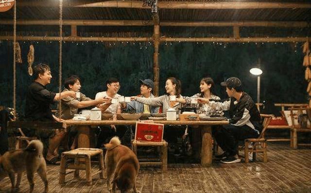 对于杨颖假吃的话题，彭昱畅的回应情商太高不愧是何炅力荐的