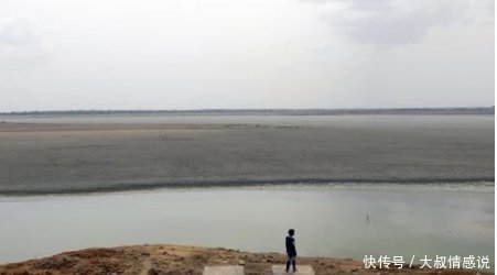 魔鬼50度！印度高温逼出偷水贼，路都化了，当地人从没见过！