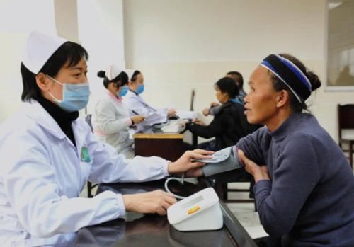  【自由职业】自由职业者自己缴纳社保，是职工社保合适，还是新