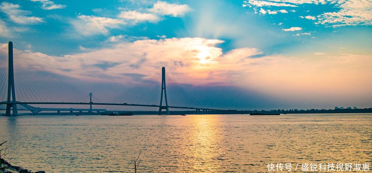 江苏将建成一座新长江大桥，是当地第5座跨江大桥，还不设收费站