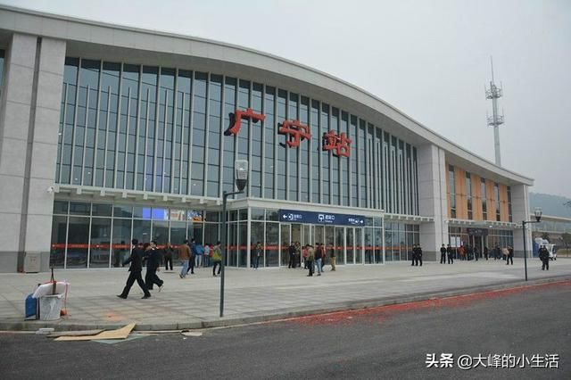  东站：贵广高铁贵州9个站，广西8个站，广东6个站，有经过你的家