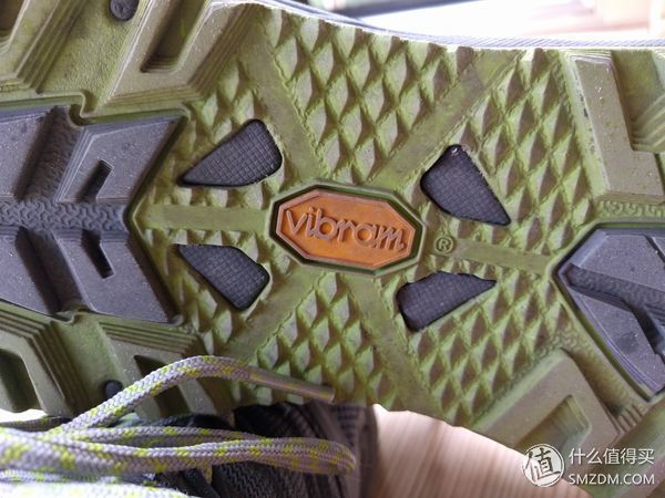 本想买个帽子,结果拿下一双The North Face