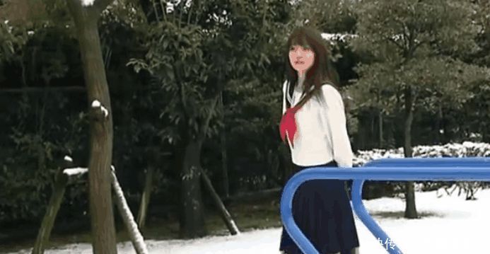为什么日本女人, 冬天大雪天也喜欢穿裙子?是什么原因？