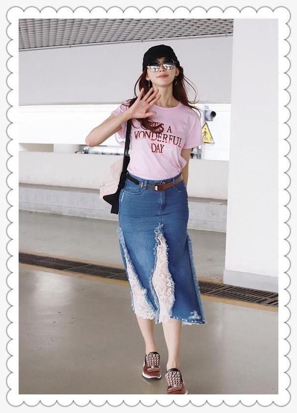 没有何穗的身材真别穿牛仔裙，像林志玲这样勒出大宽胯就尴尬了！