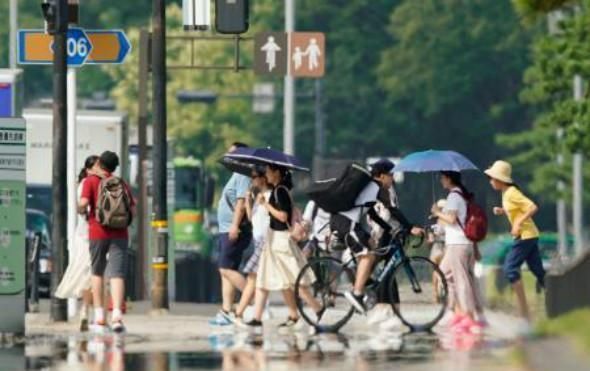  全球变暖@创纪录高温袭击日本，东京热死100多人！全球变暖进入