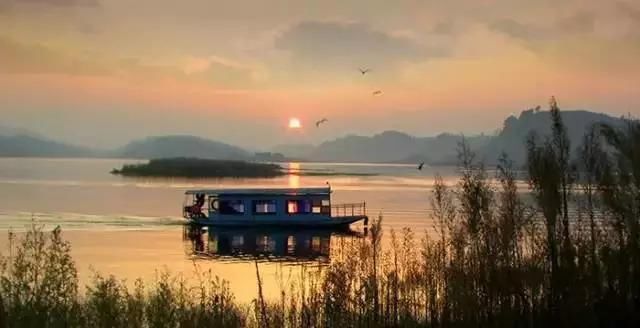 成都出发坐高铁/动车1小时直达！这15个短途旅行圣地等你去打卡（