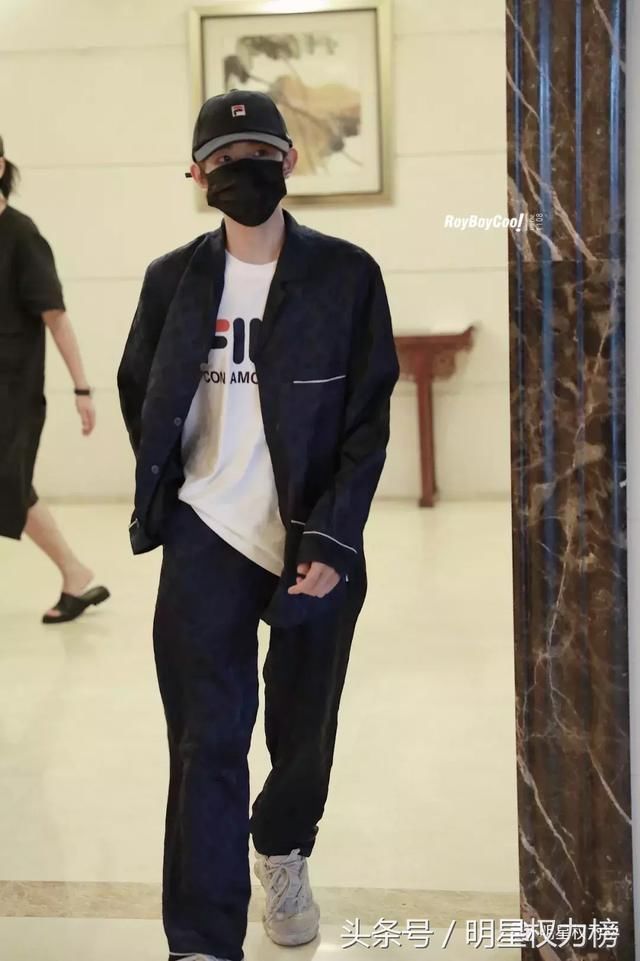 TA们撞衫,到底是各有特色还是公开处刑?