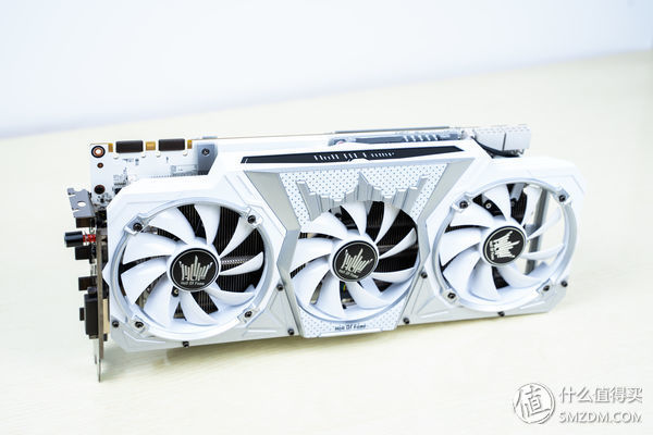 装机 篇一:纯白主机装机-Fractal Design Define R5白金版装机