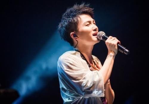  「vocal类歌手」歌手所有vocal歌手的终极目标是什么达到后声音会变成啥样