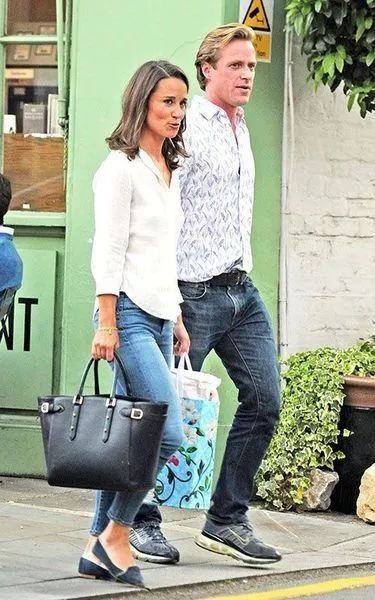 时装精们都不甘心撞包，她们把目光瞄准了这些小众却有格调的宝贝