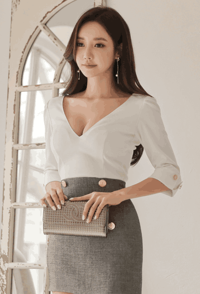 街拍：不规则包臀裙, 让你走路优雅自信