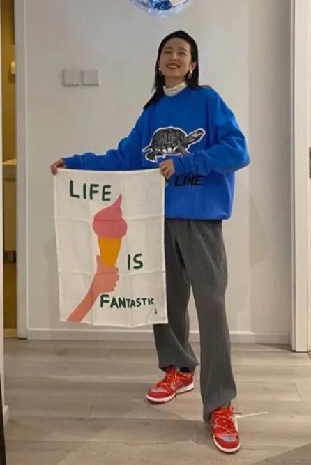  『好看』春季卫衣如何搭配才好看？我怕你看完，追着问我要链接！