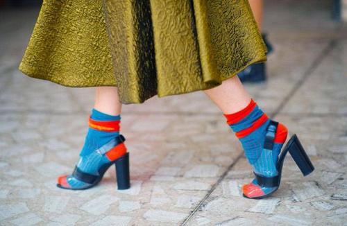 高跟鞋和袜子组CP, 你没穿过的不代表不时尚，还不进来看看