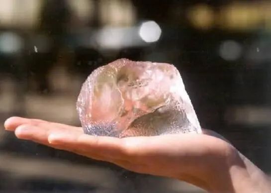  钻石@世界第一大钻石原石，镶在英国国王权杖上！